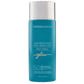  hydrating, antioxidant-rich mineral protector features a pearlescent illuminating glow to deliver a healthy, lit-from-within look.
